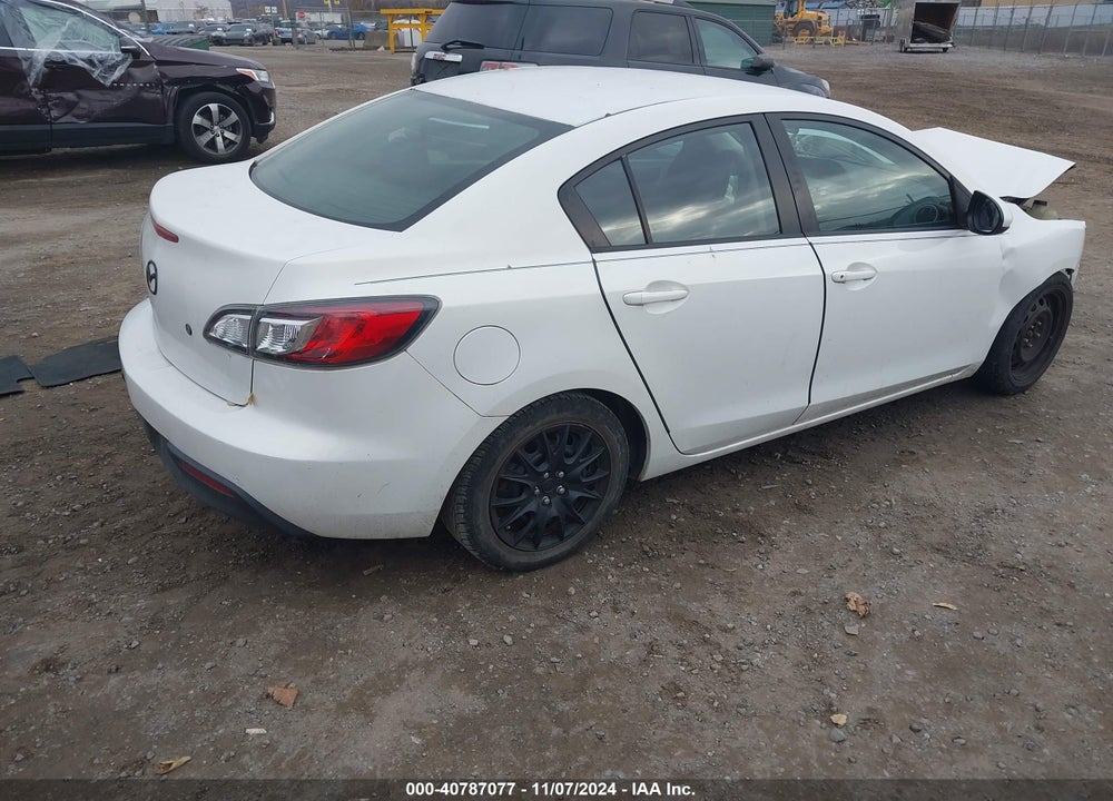 2011 MAZDA 3 I SPORT VIN: JM1BL1UF8B1471394