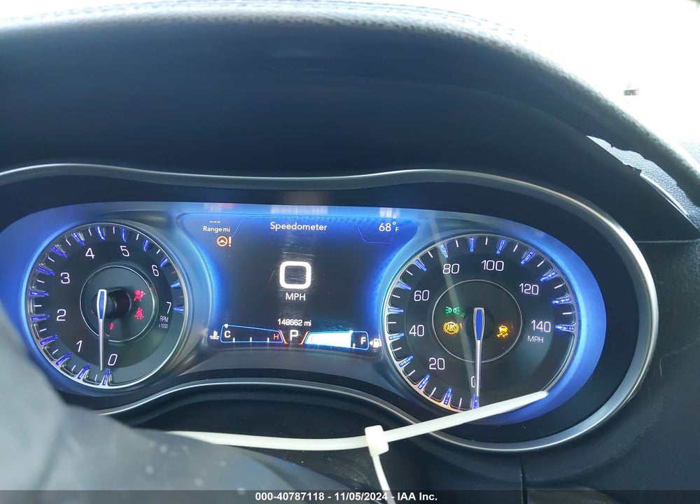 2017 CHRYSLER 300 LIMITED VIN: 2C3CCAAGXHH661956