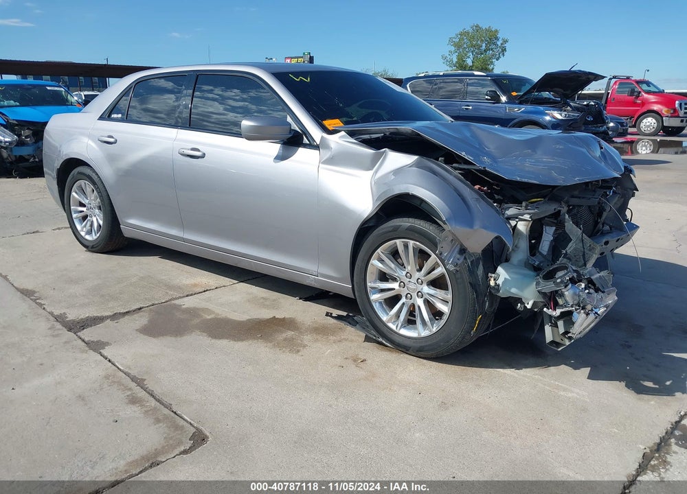 2017 CHRYSLER 300 LIMITED VIN: 2C3CCAAGXHH661956