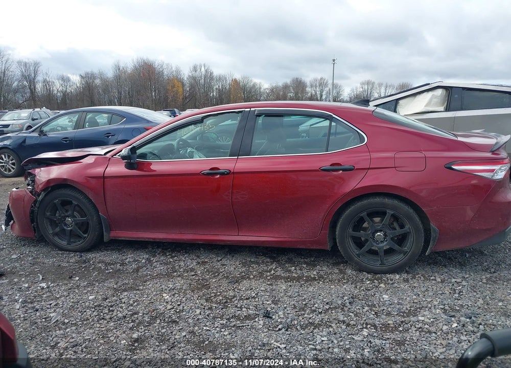 2020 TOYOTA CAMRY XLE VIN: 4T1F11AK8LU959796
