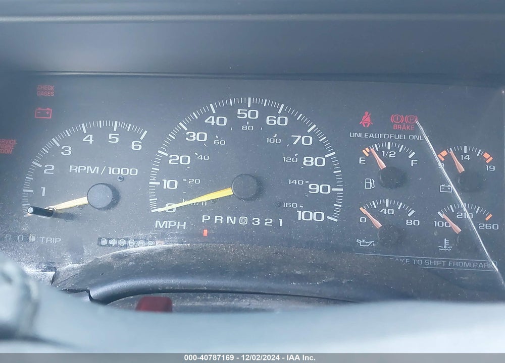 1999 CHEVROLET TAHOE LS VIN: 1GNEK13R2XJ302837