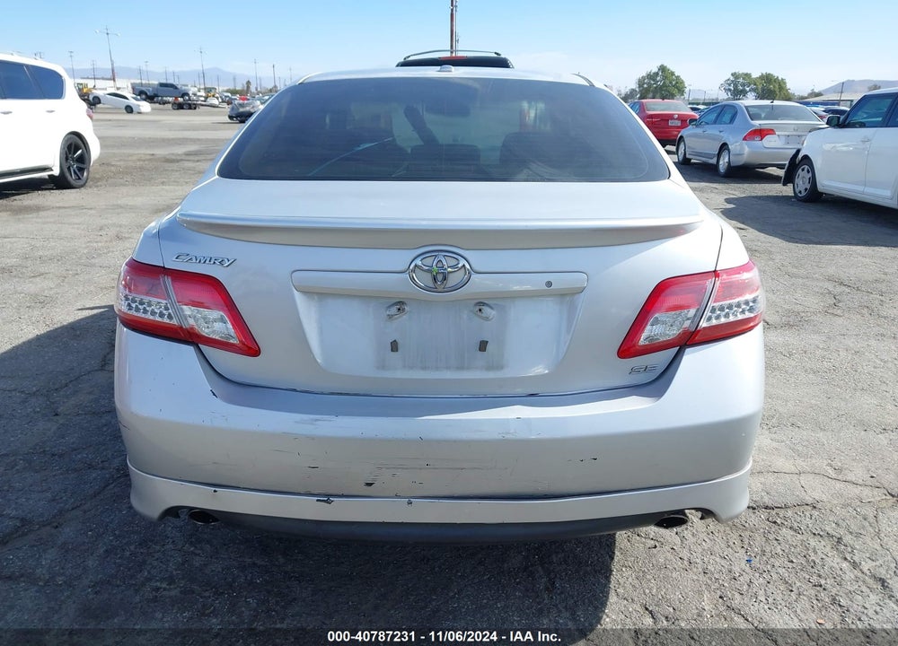 2010 TOYOTA CAMRY SE VIN: 4T1BF3EK0AU074625