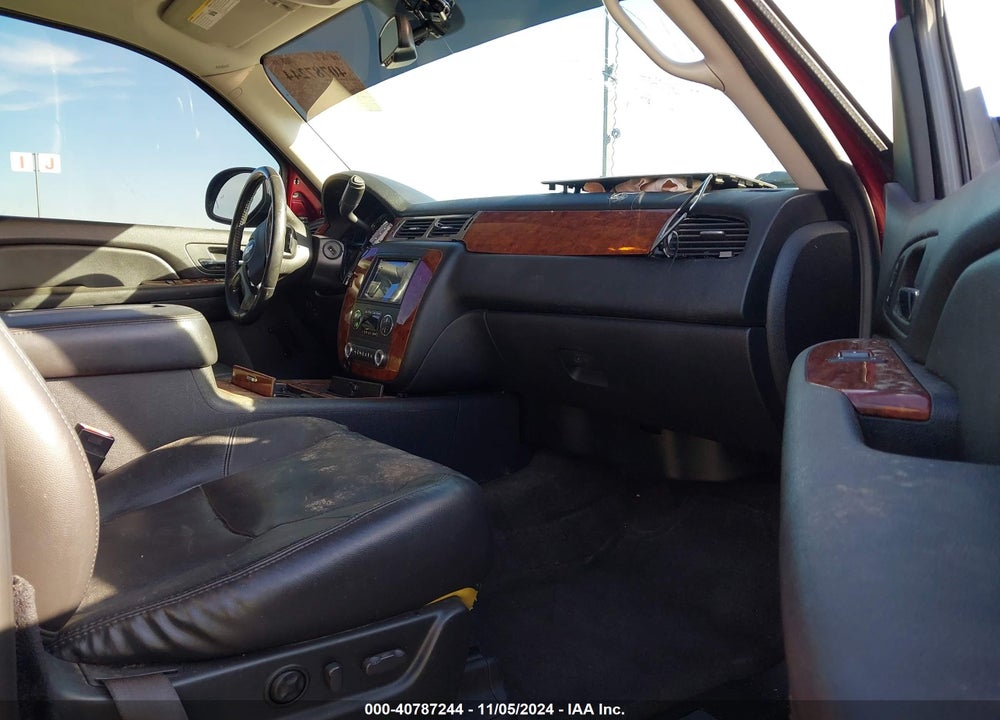 2009 CHEVROLET SUBURBAN 1500 LTZ VIN: 1GNFC36Y69R220842