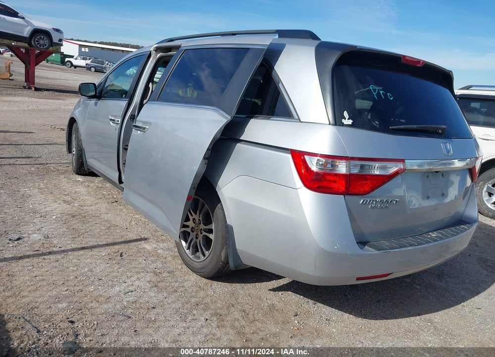 2011 HONDA ODYSSEY VIN: 5FNRL5H69BB042384