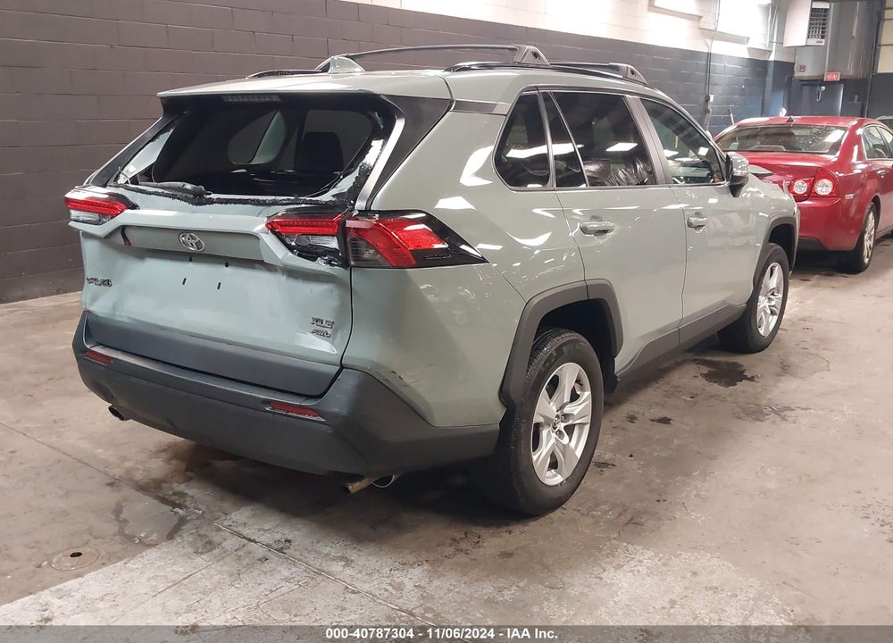 2020 TOYOTA RAV4 XLE VIN: 2T3P1RFV0LW132646
