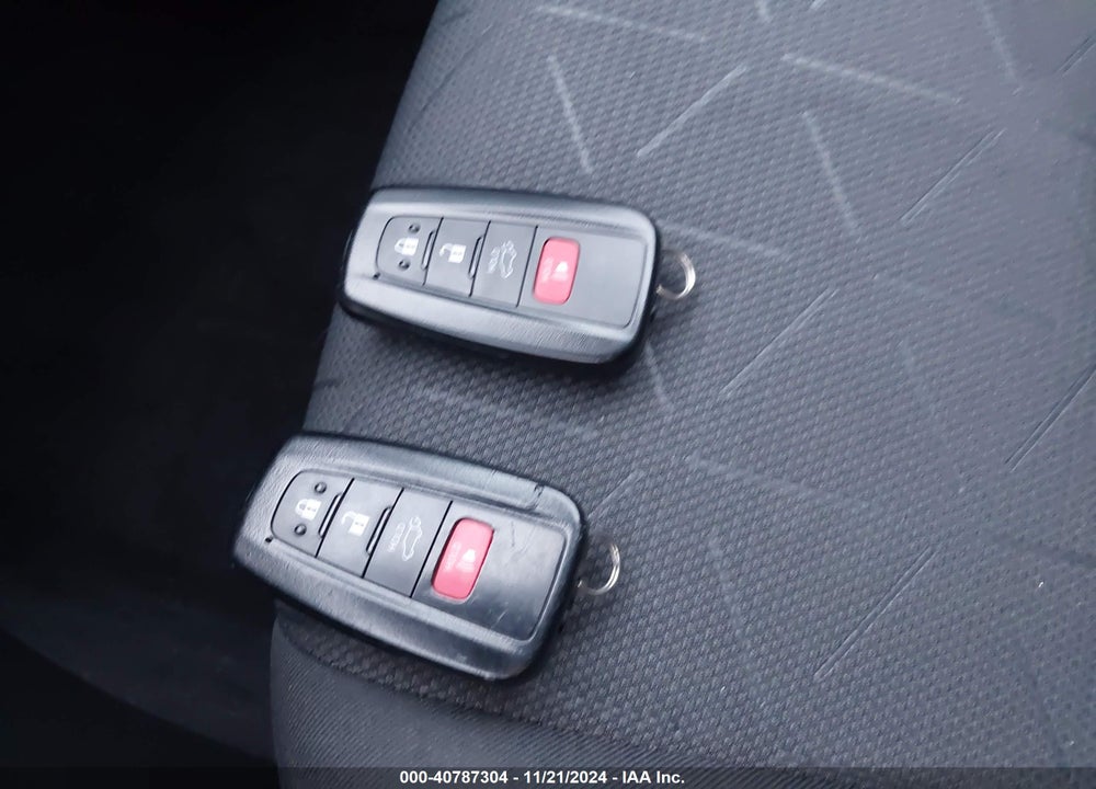 2020 TOYOTA RAV4 XLE VIN: 2T3P1RFV0LW132646