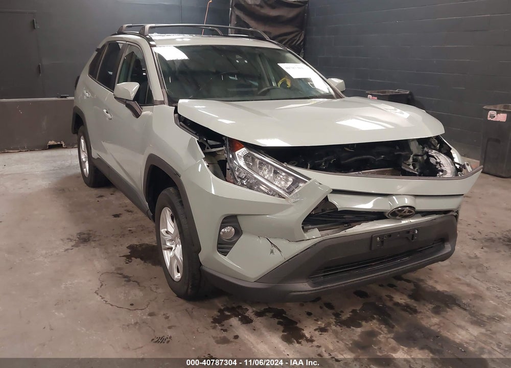 2020 TOYOTA RAV4 XLE VIN: 2T3P1RFV0LW132646