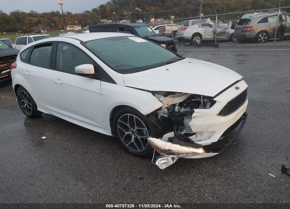 2015 FORD FOCUS SE VIN: 1FADP3K26FL219541