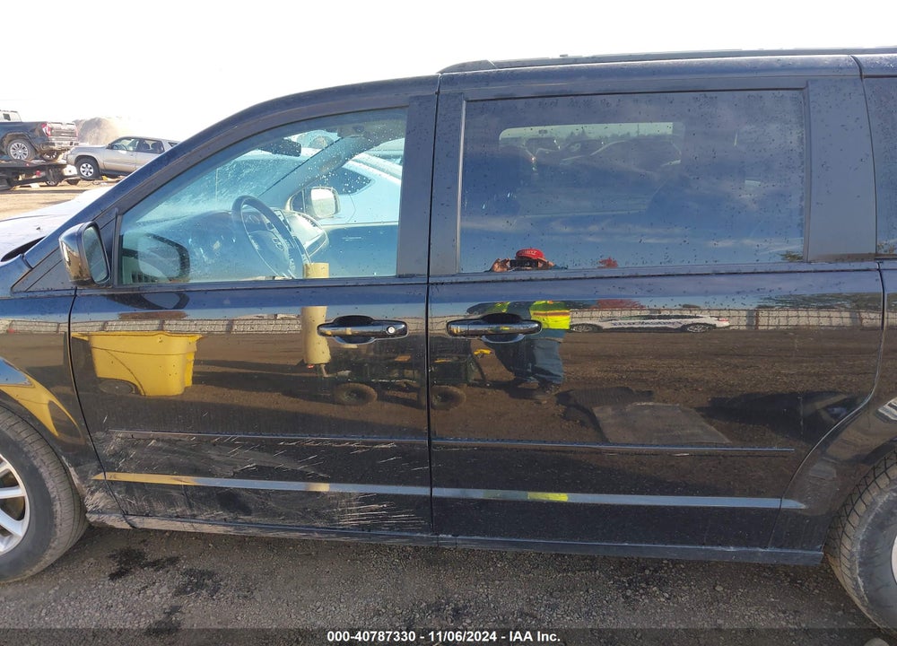 2016 DODGE GRAND CARAVAN SXT VIN: 2C4RDGCG5GR356408