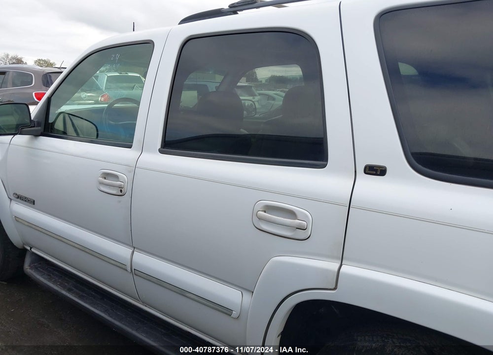 2002 CHEVROLET TAHOE LT VIN: 1GNEK13Z22R273091