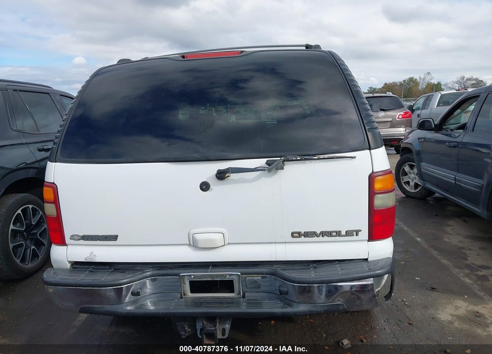 2002 CHEVROLET TAHOE LT VIN: 1GNEK13Z22R273091