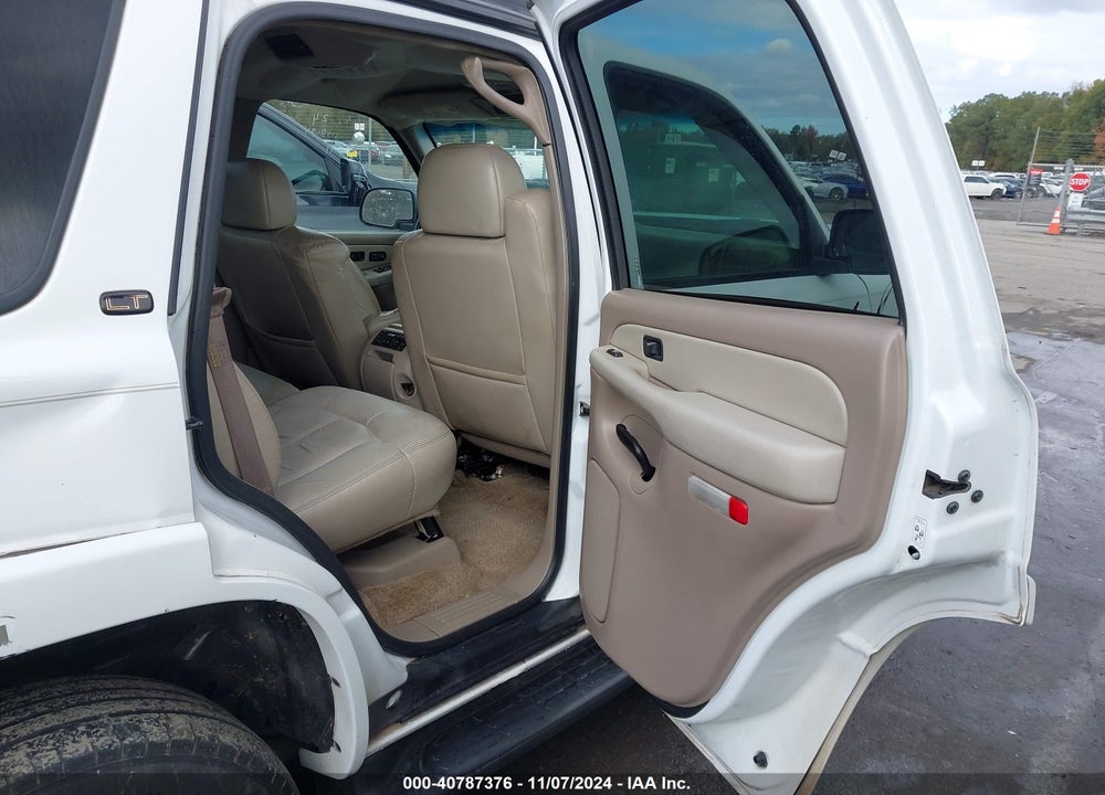 2002 CHEVROLET TAHOE LT VIN: 1GNEK13Z22R273091