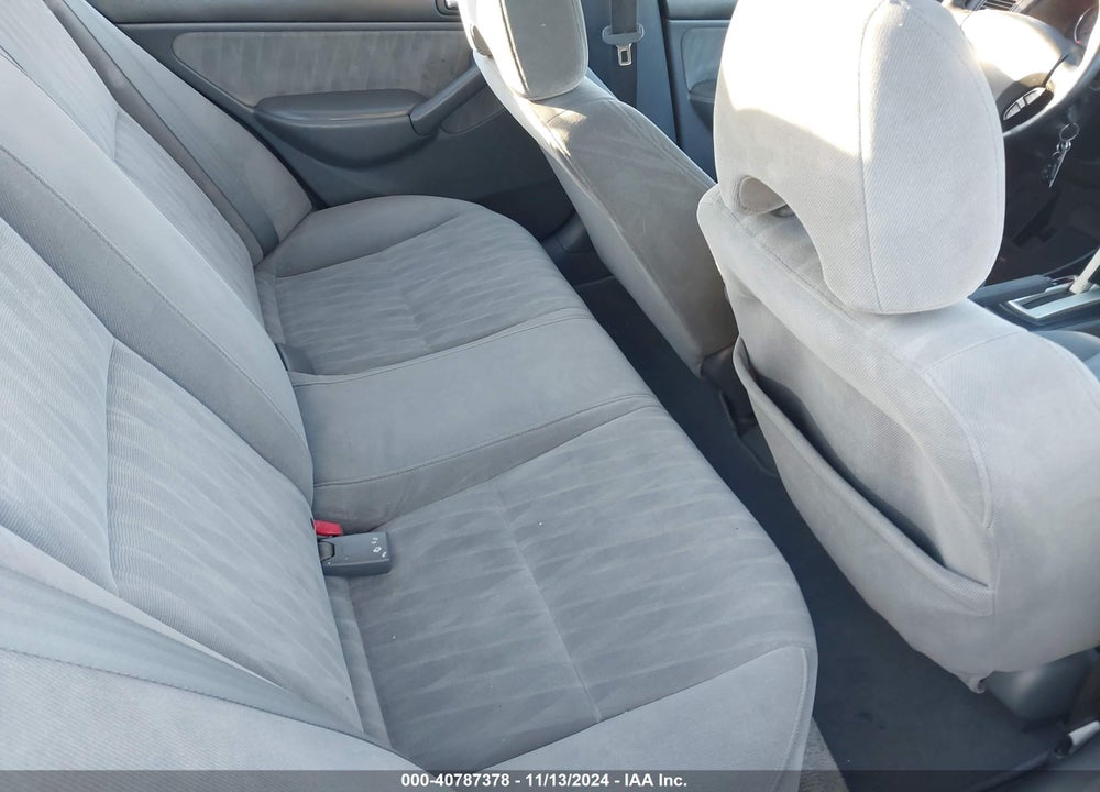 2005 HONDA CIVIC LX VIN: 2HGES16525H617042