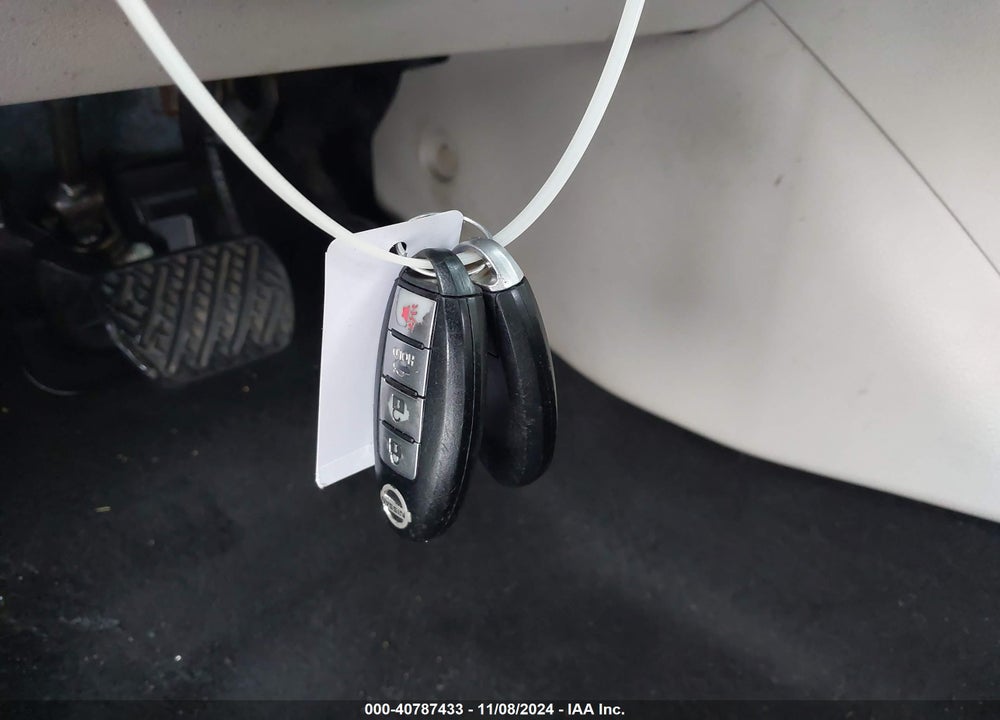 2015 NISSAN SENTRA SV VIN: 3N1AB7AP1FY256233