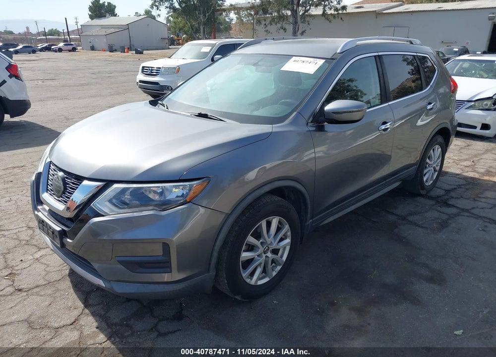2018 NISSAN ROGUE SV VIN: KNMAT2MT9JP616588