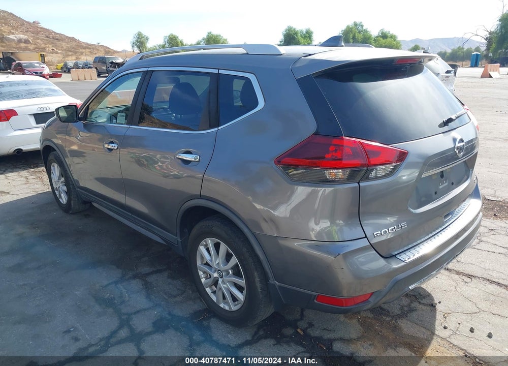 2018 NISSAN ROGUE SV VIN: KNMAT2MT9JP616588