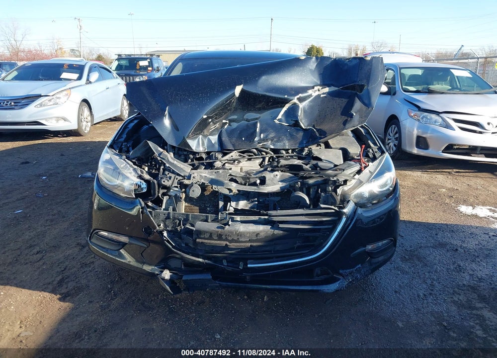 2018 MAZDA 3 TOURING VIN: 3MZBN1L39JM182122