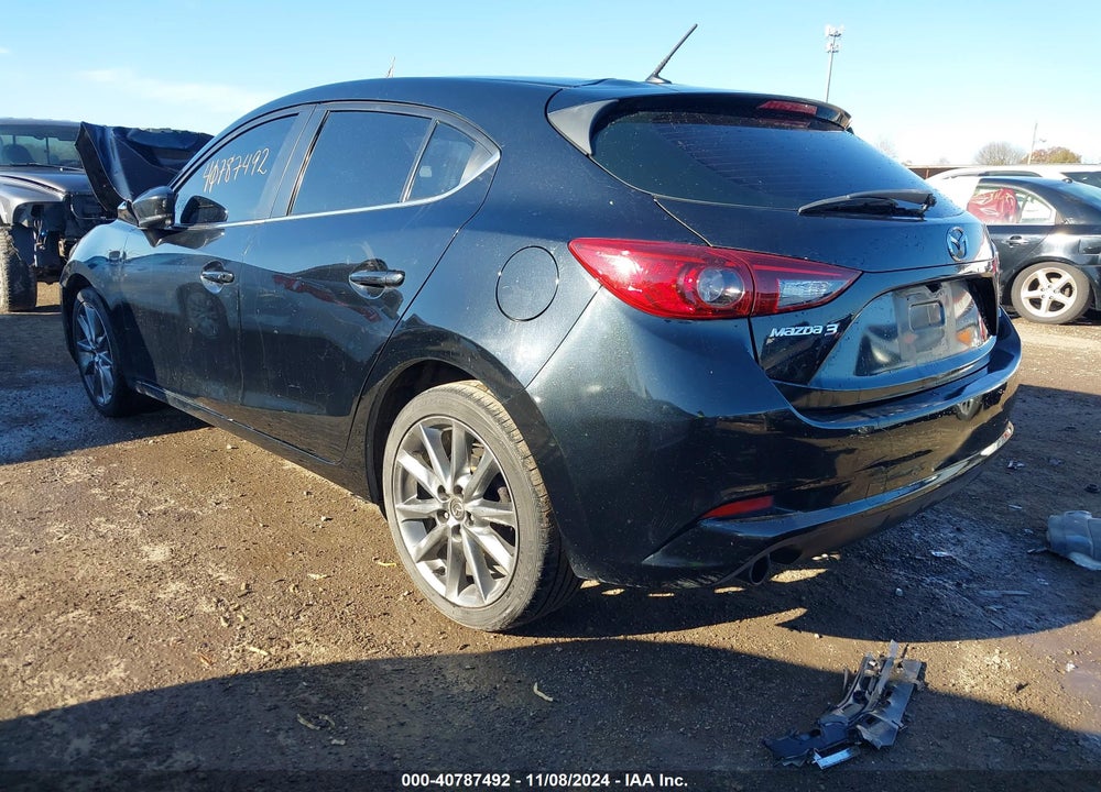 2018 MAZDA 3 TOURING VIN: 3MZBN1L39JM182122