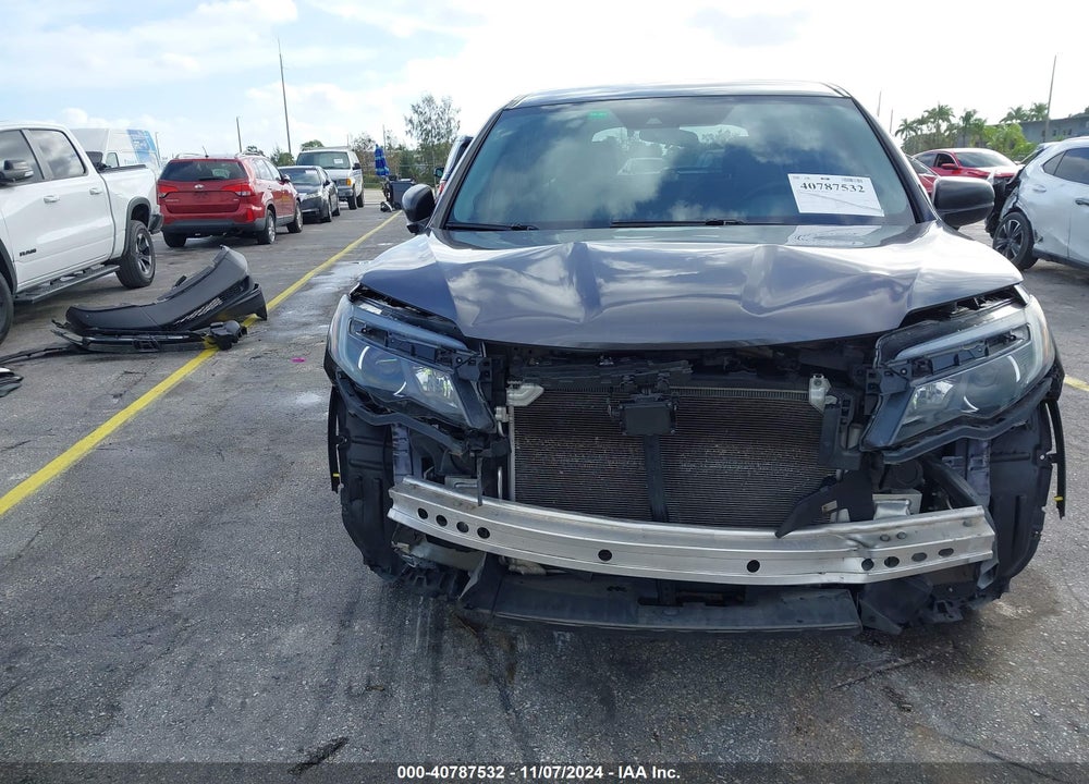 2020 HONDA PILOT AWD LX VIN: 5FNYF6H12LB005577