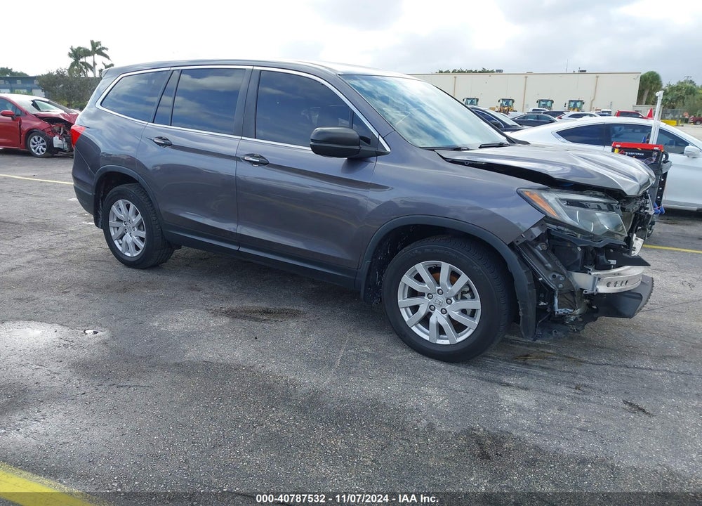 2020 HONDA PILOT AWD LX VIN: 5FNYF6H12LB005577