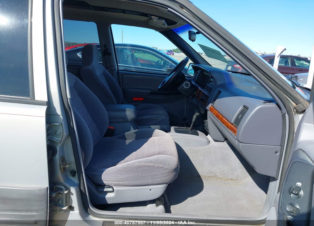 1998 JEEP GRAND CHEROKEE LAREDO VIN: 1J4FX58SXWC166844