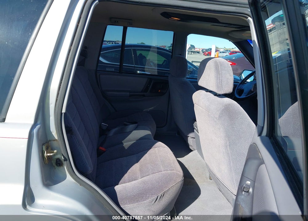 1998 JEEP GRAND CHEROKEE LAREDO VIN: 1J4FX58SXWC166844