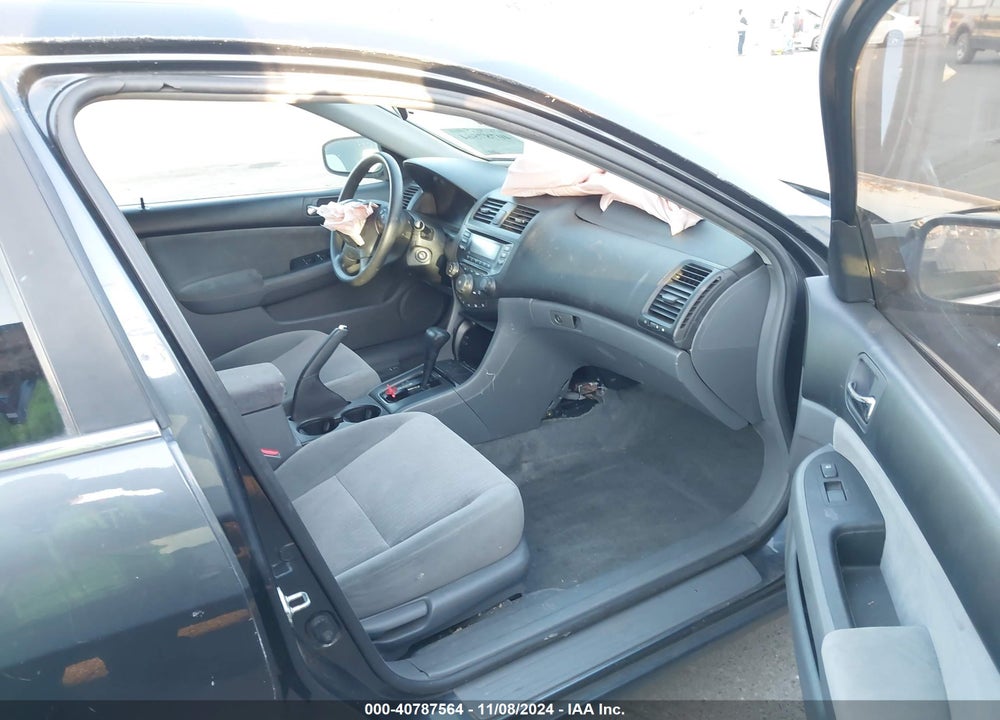 2003 HONDA ACCORD 2.4 LX VIN: JHMCM56343C074474
