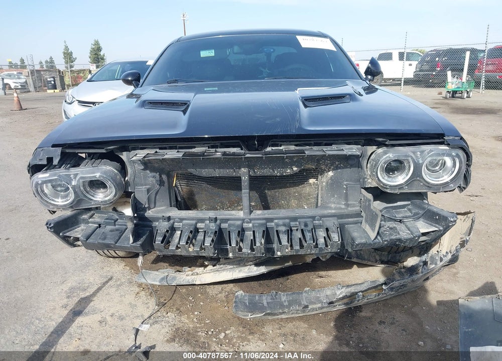 2018 DODGE CHALLENGER SXT VIN: 2C3CDZAG5JH228031