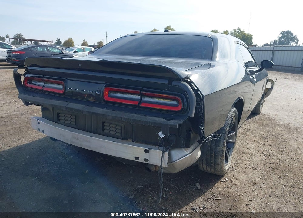 2018 DODGE CHALLENGER SXT VIN: 2C3CDZAG5JH228031