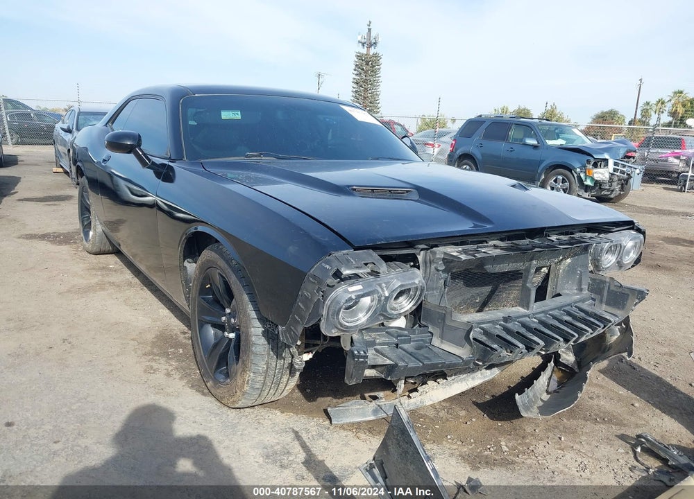 2018 DODGE CHALLENGER SXT VIN: 2C3CDZAG5JH228031