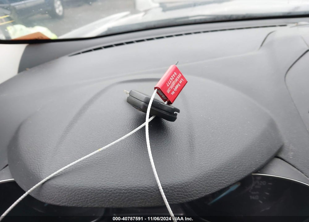 2018 FORD ESCAPE SE VIN: 1FMCU9GDXJUD57691