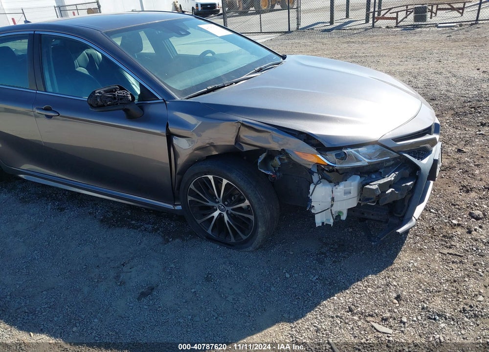 2019 TOYOTA CAMRY SE VIN: 4T1B11HK2KU232074