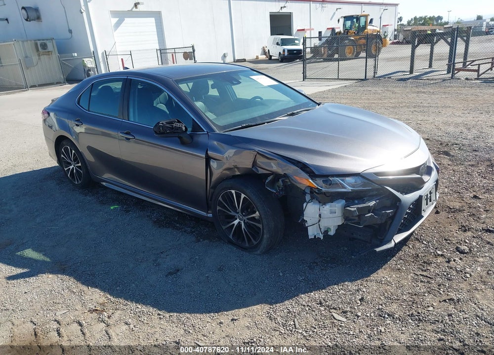 2019 TOYOTA CAMRY SE VIN: 4T1B11HK2KU232074