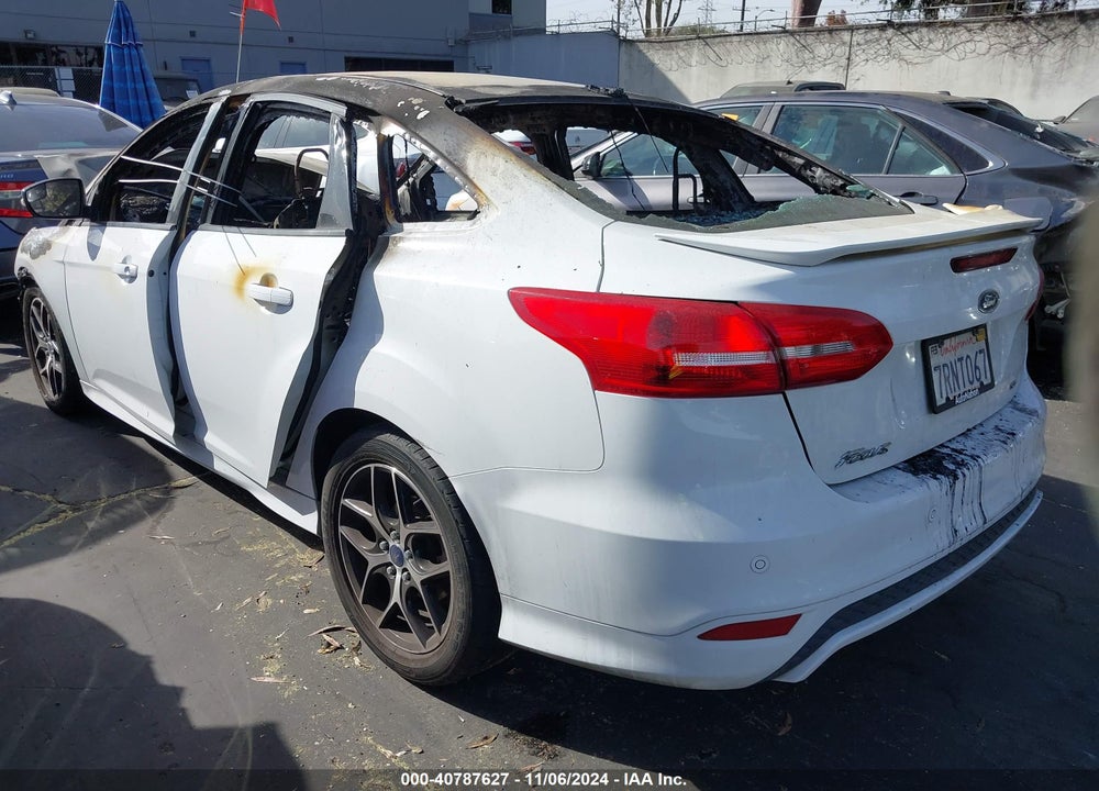 2016 FORD FOCUS SE VIN: 1FADP3F23GL254596