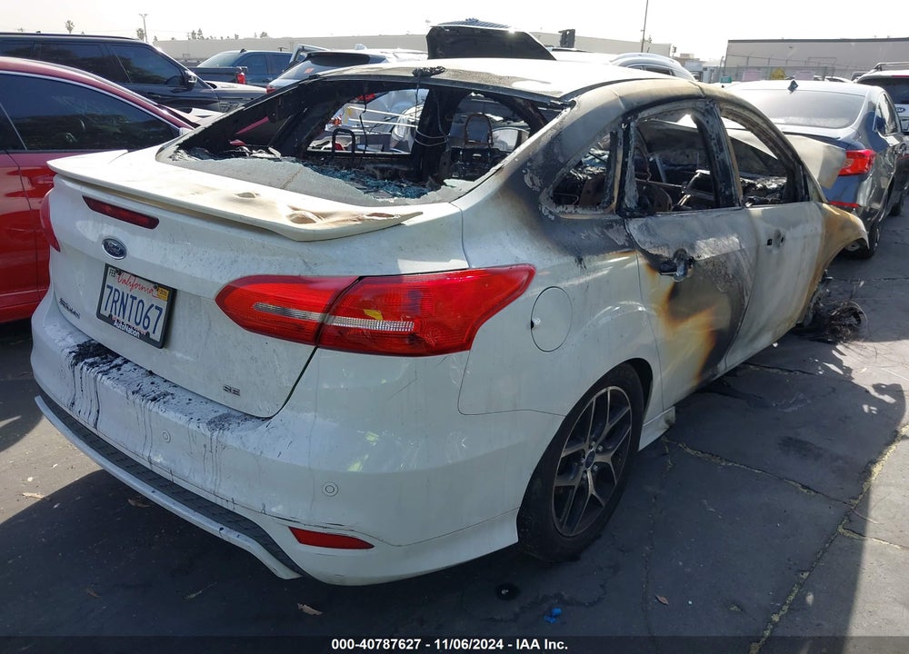 2016 FORD FOCUS SE VIN: 1FADP3F23GL254596