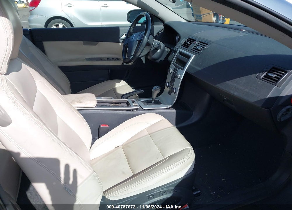 2012 VOLVO C70 T5 VIN: YV1672MC6CJ127544