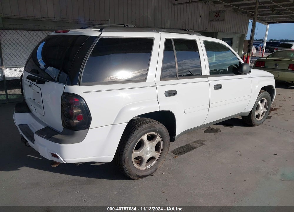 2007 CHEVROLET TRAILBLAZER LS VIN: 1GNDS13S572209447