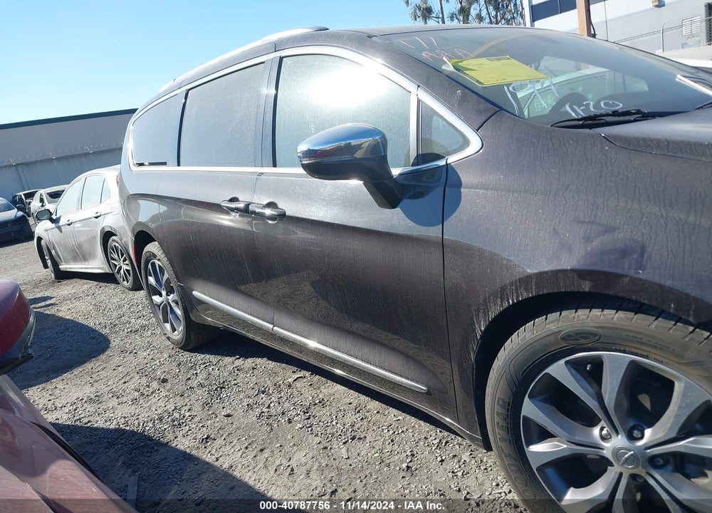 2017 CHRYSLER PACIFICA LIMITED VIN: 2C4RC1GG3HR635495