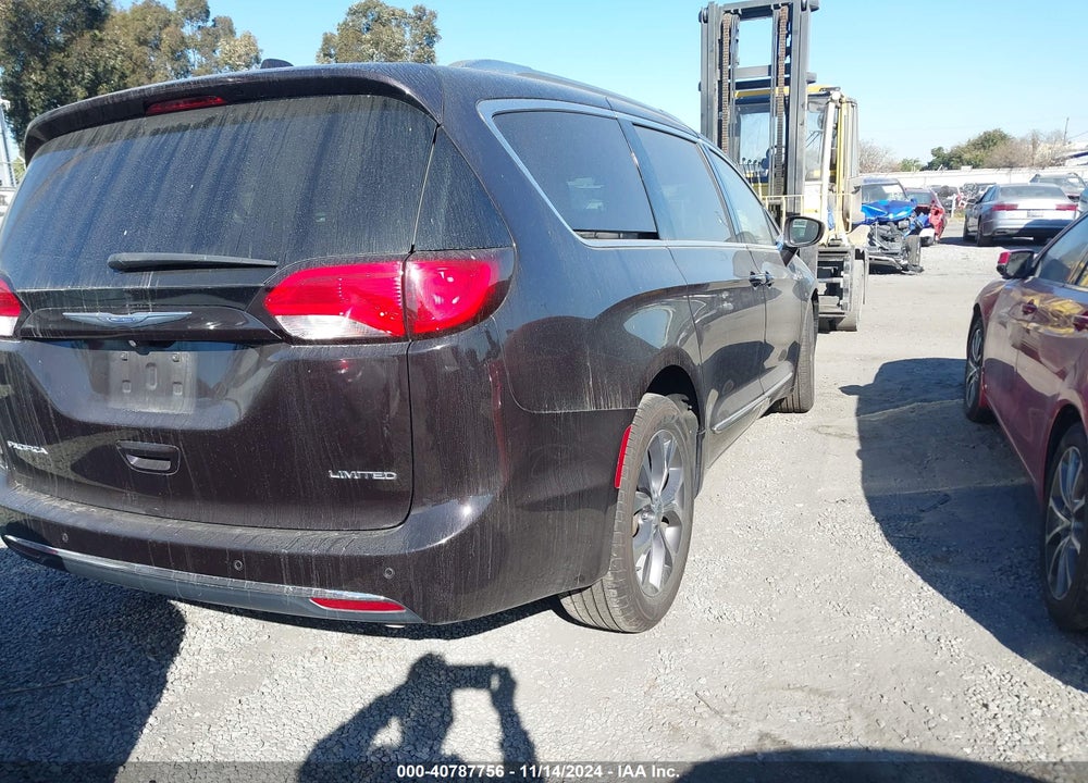 2017 CHRYSLER PACIFICA LIMITED VIN: 2C4RC1GG3HR635495