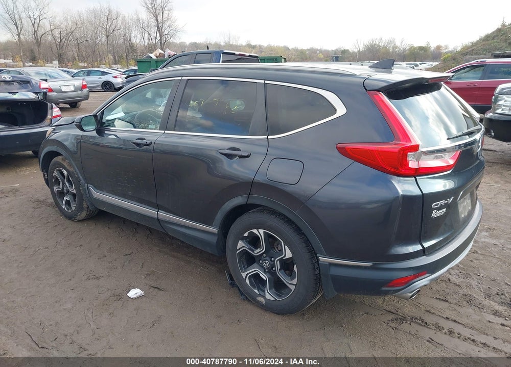 2018 HONDA CR-V TOURING VIN: 7FARW1H97JE024415
