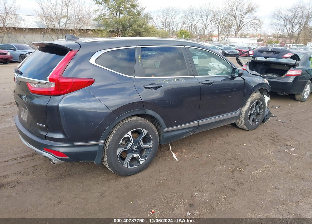 2018 HONDA CR-V TOURING VIN: 7FARW1H97JE024415