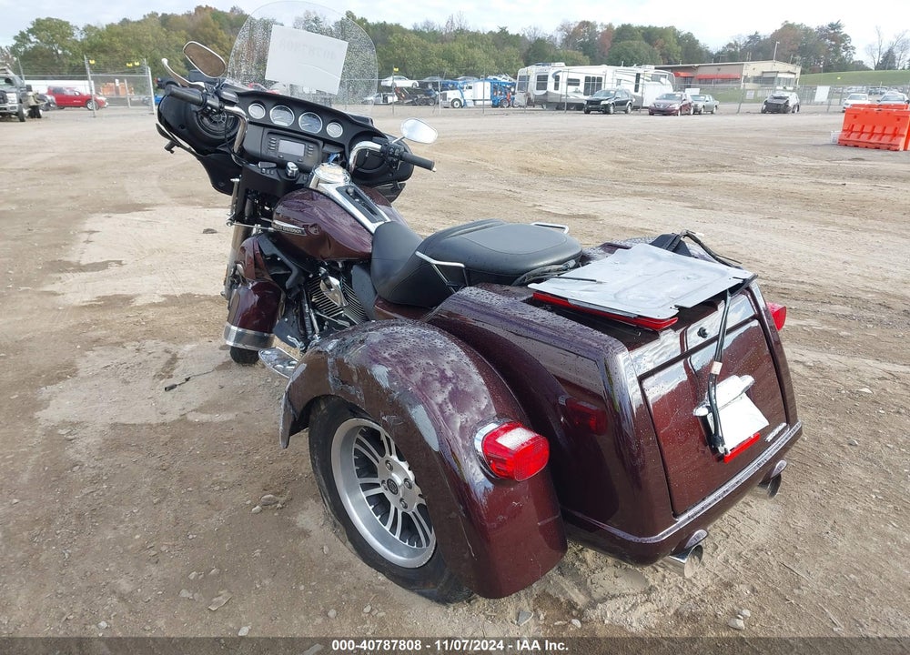 2019 HARLEY-DAVIDSON FLHTCUTG VIN: 1HD1MAF10KB858606