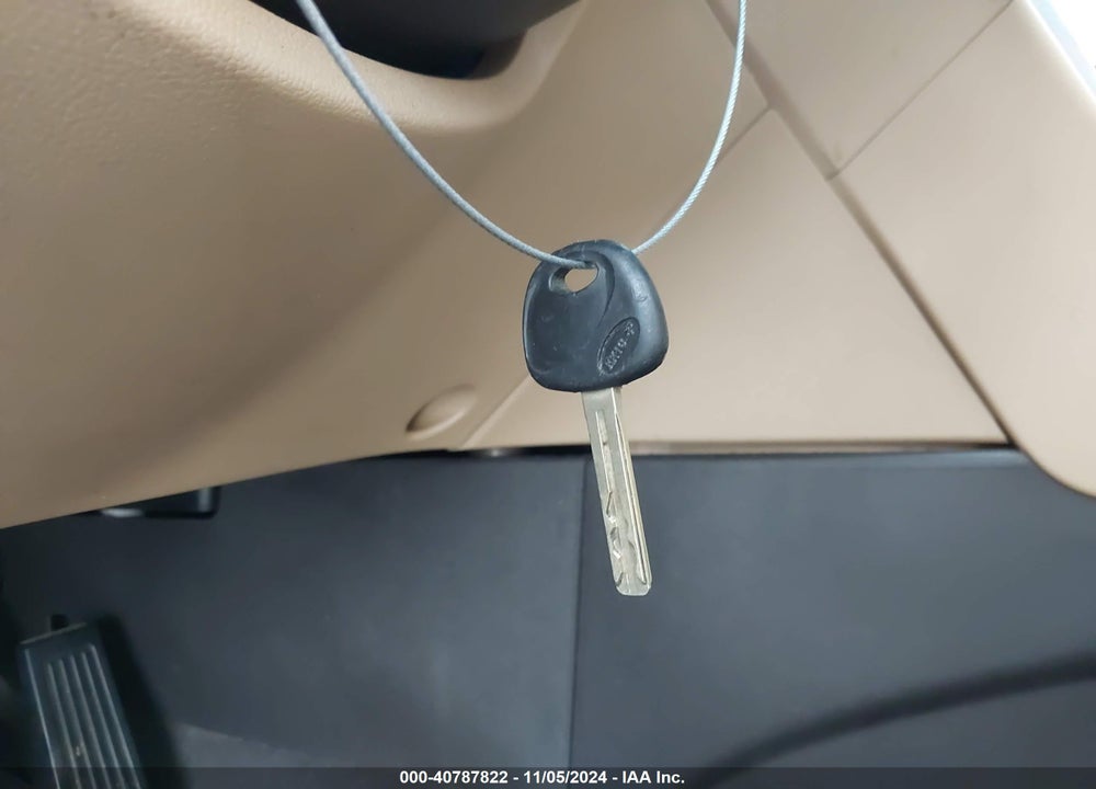 2013 HYUNDAI SONATA GLS VIN: 5NPEB4AC5DH606452