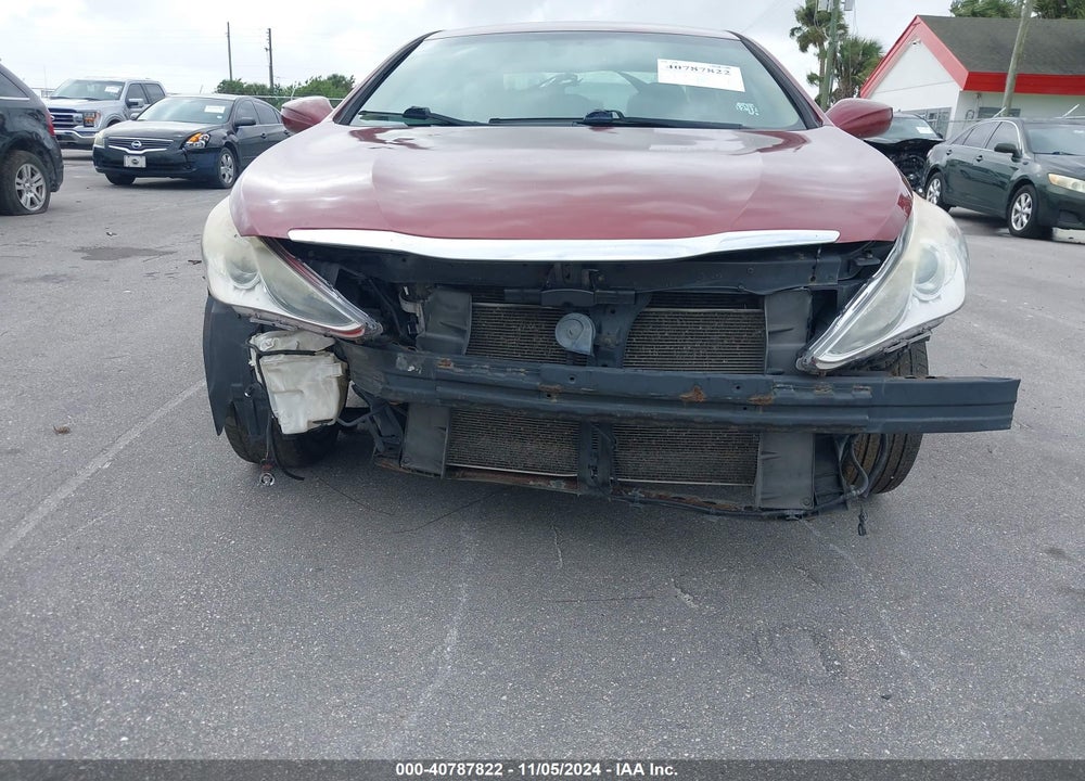 2013 HYUNDAI SONATA GLS VIN: 5NPEB4AC5DH606452