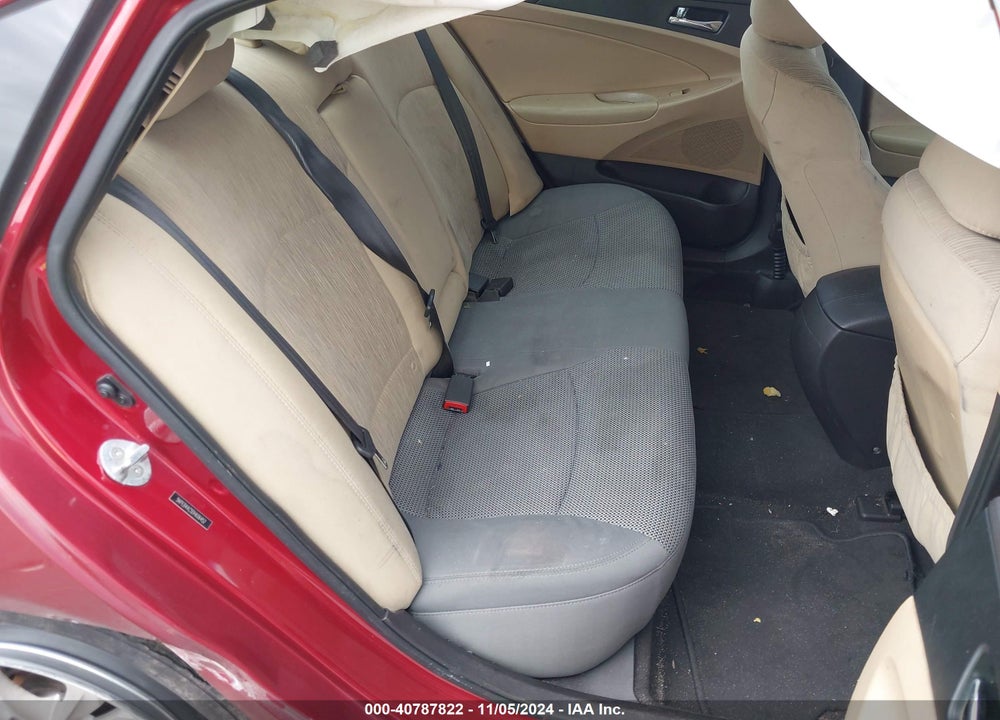 2013 HYUNDAI SONATA GLS VIN: 5NPEB4AC5DH606452