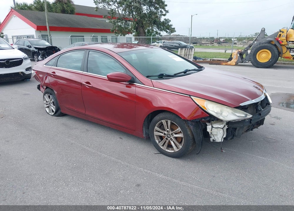 2013 HYUNDAI SONATA GLS VIN: 5NPEB4AC5DH606452