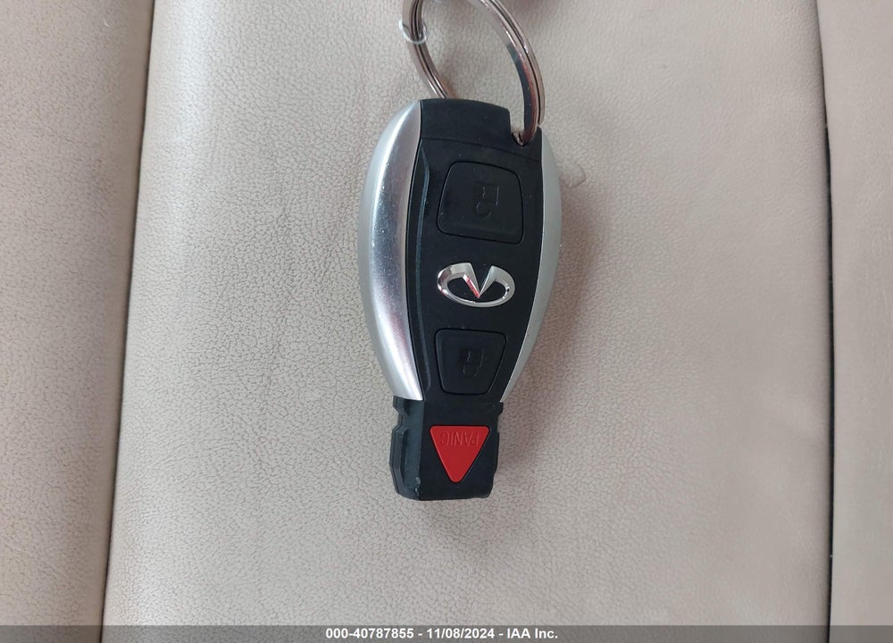 2018 INFINITI QX30 LUXURY VIN: SJKCH5CP1JA047297