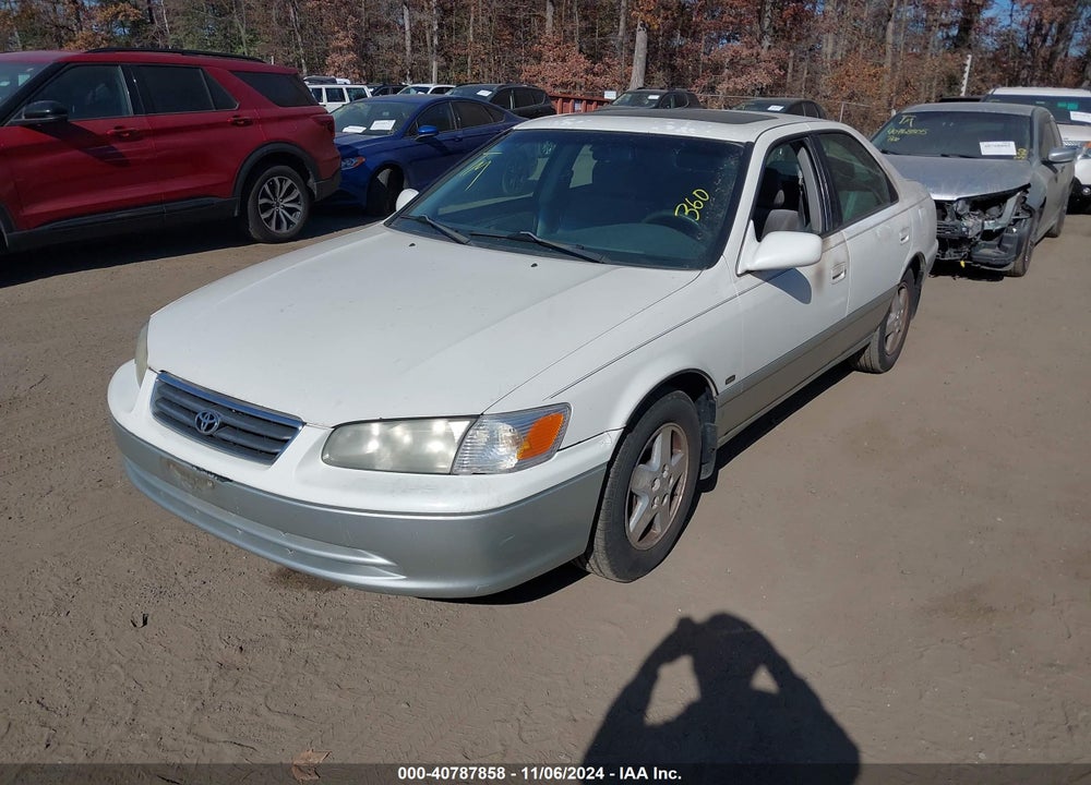 2001 TOYOTA CAMRY LE VIN: JT2BG22K810550667