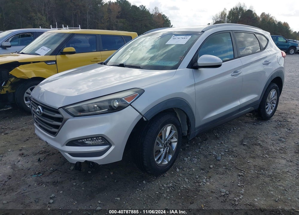2016 HYUNDAI TUCSON SE VIN: KM8J33A4XGU125312