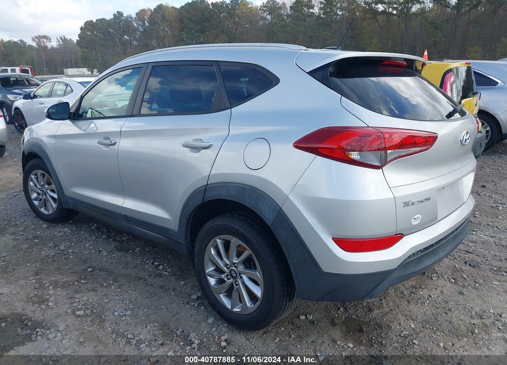 2016 HYUNDAI TUCSON SE VIN: KM8J33A4XGU125312